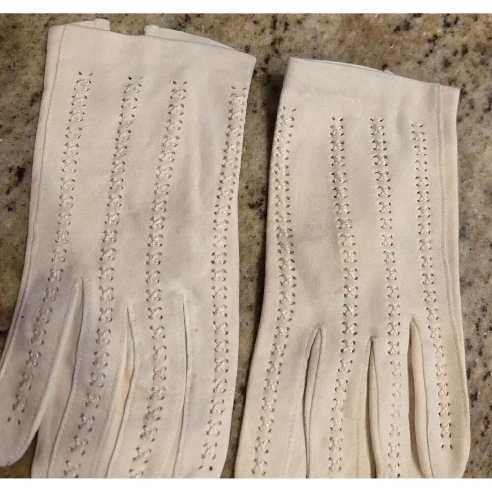 Vintage Womens Size XS Off-White Suede Short Formal Gloves Cross Stitch Stripe